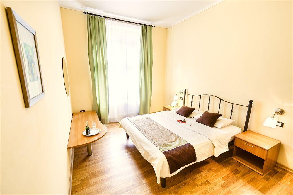 Central Hotel Tiepolo Prag Exterior foto